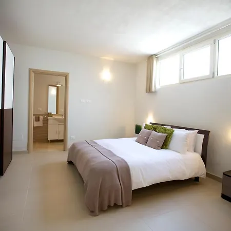 Casa Ban *